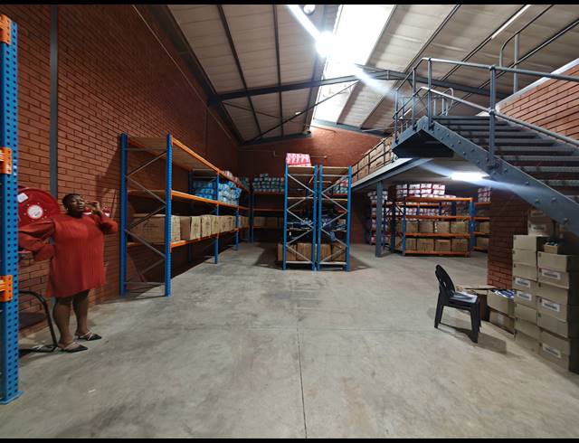 360M² WAREHOUSE TO LET IN ORMONDE